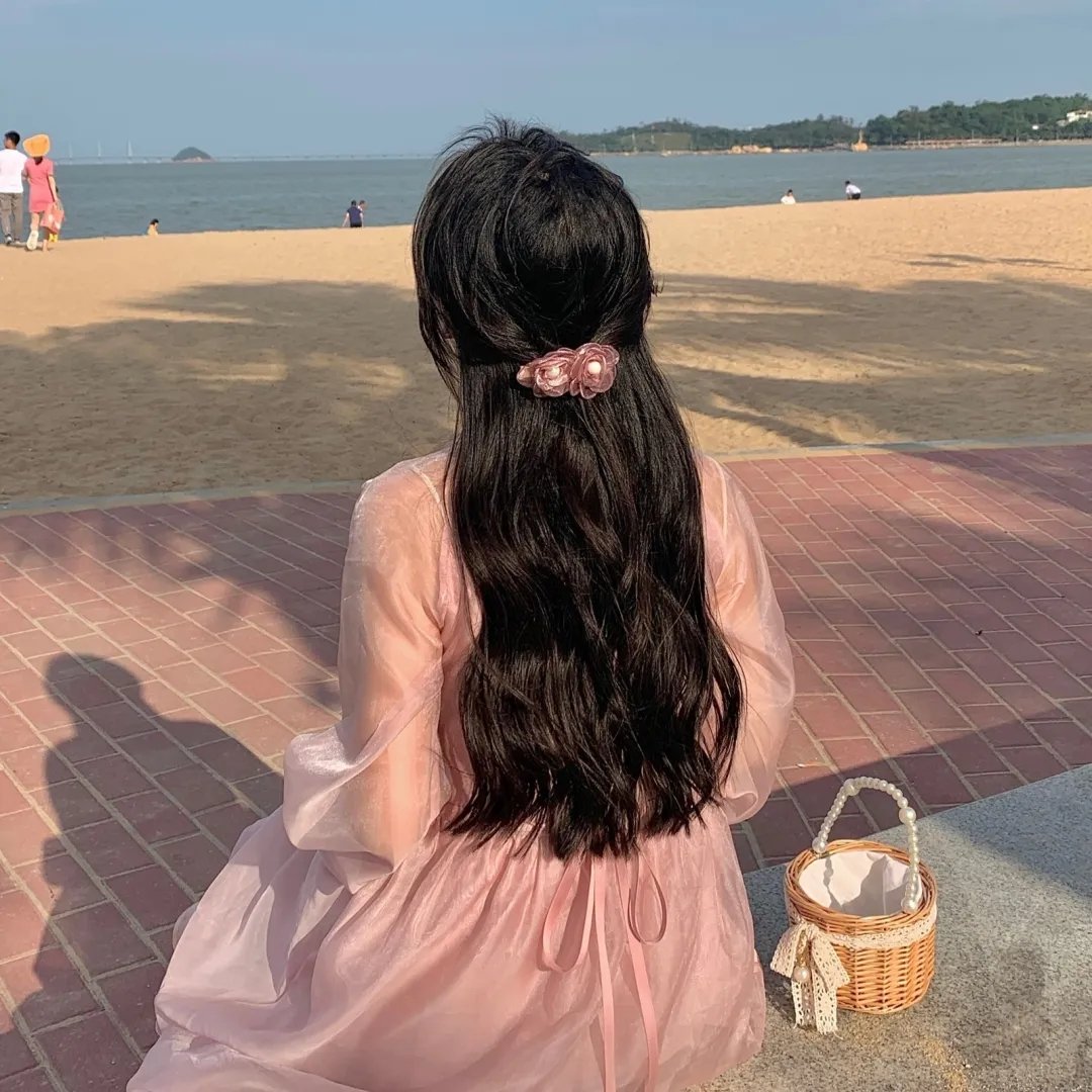 客座艺术家 海报